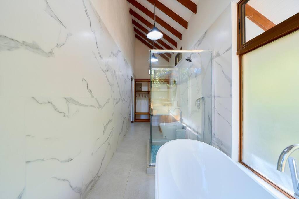 Casa Kristel - Exquisite Villa Getaway Puerto Viejo de Talamanca Exterior photo