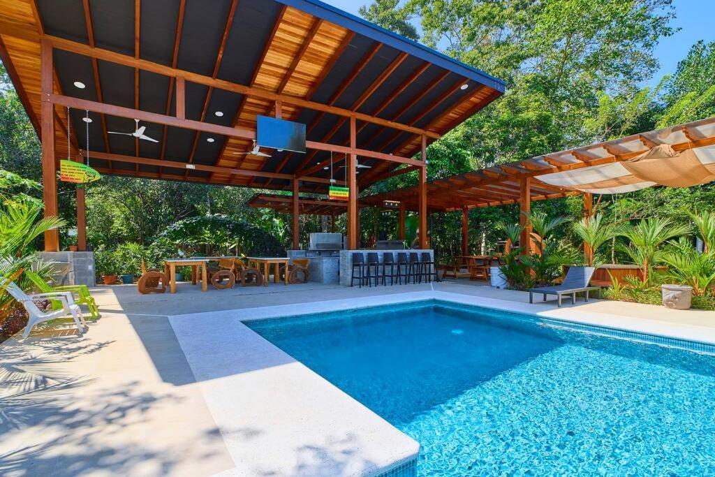 Casa Kristel - Exquisite Villa Getaway Puerto Viejo de Talamanca Exterior photo